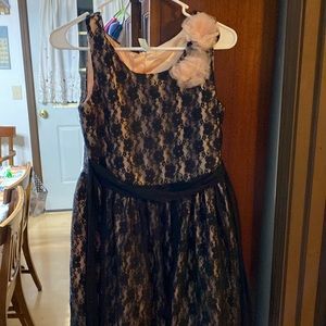 Black lacy dress